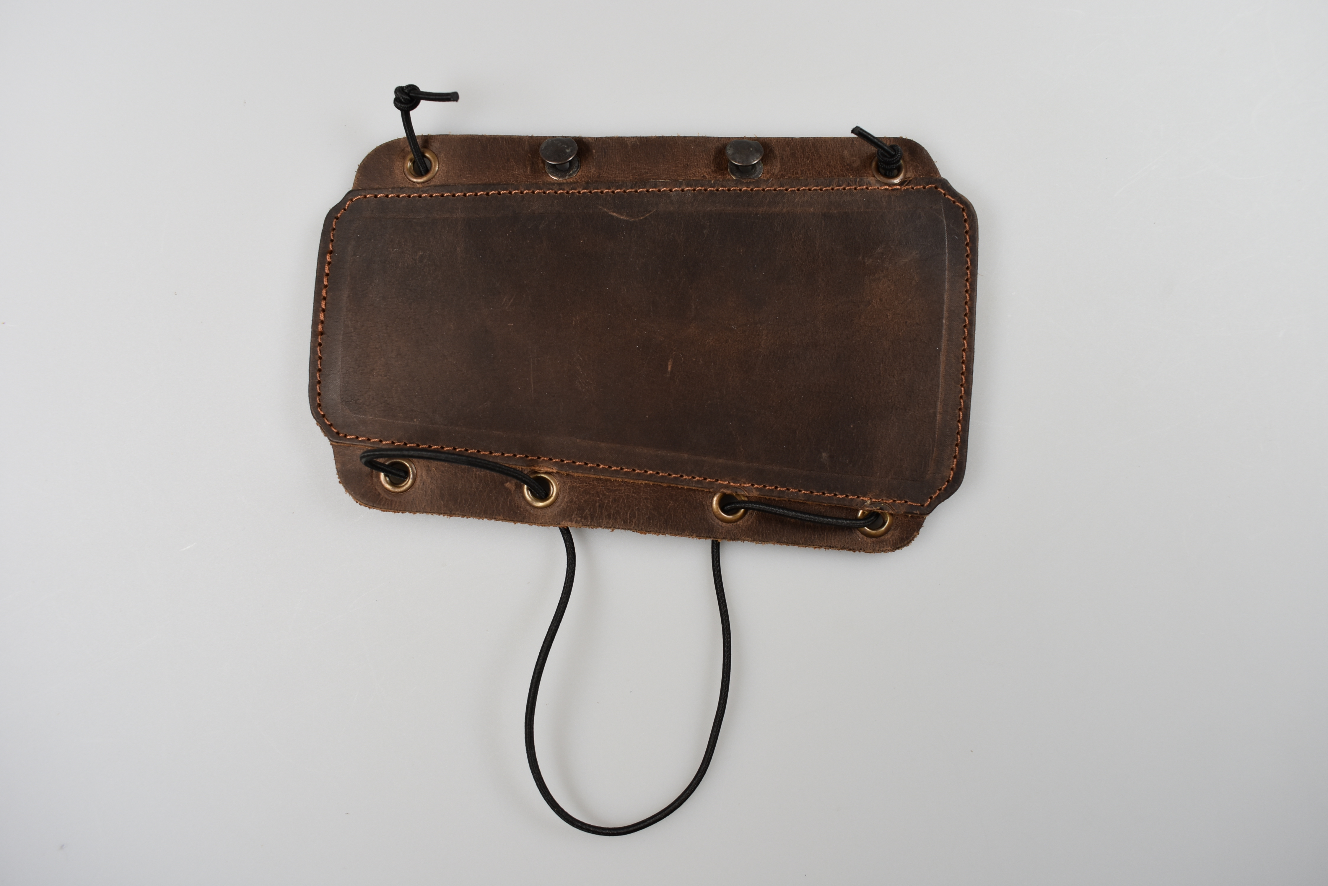 Sherwood Armschutz trad. Antik-Leder